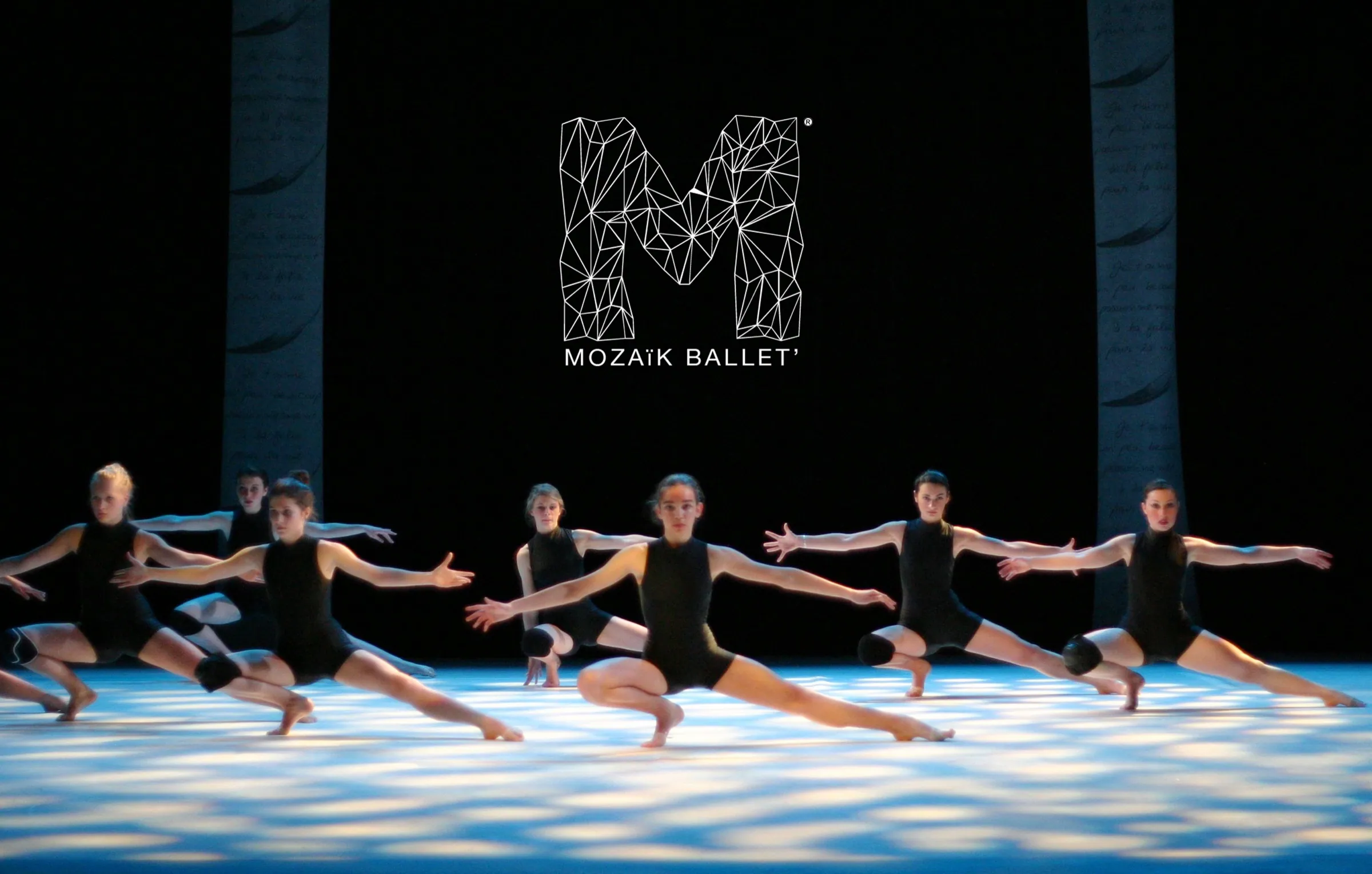 Groupe de danseurs, composition au plateau