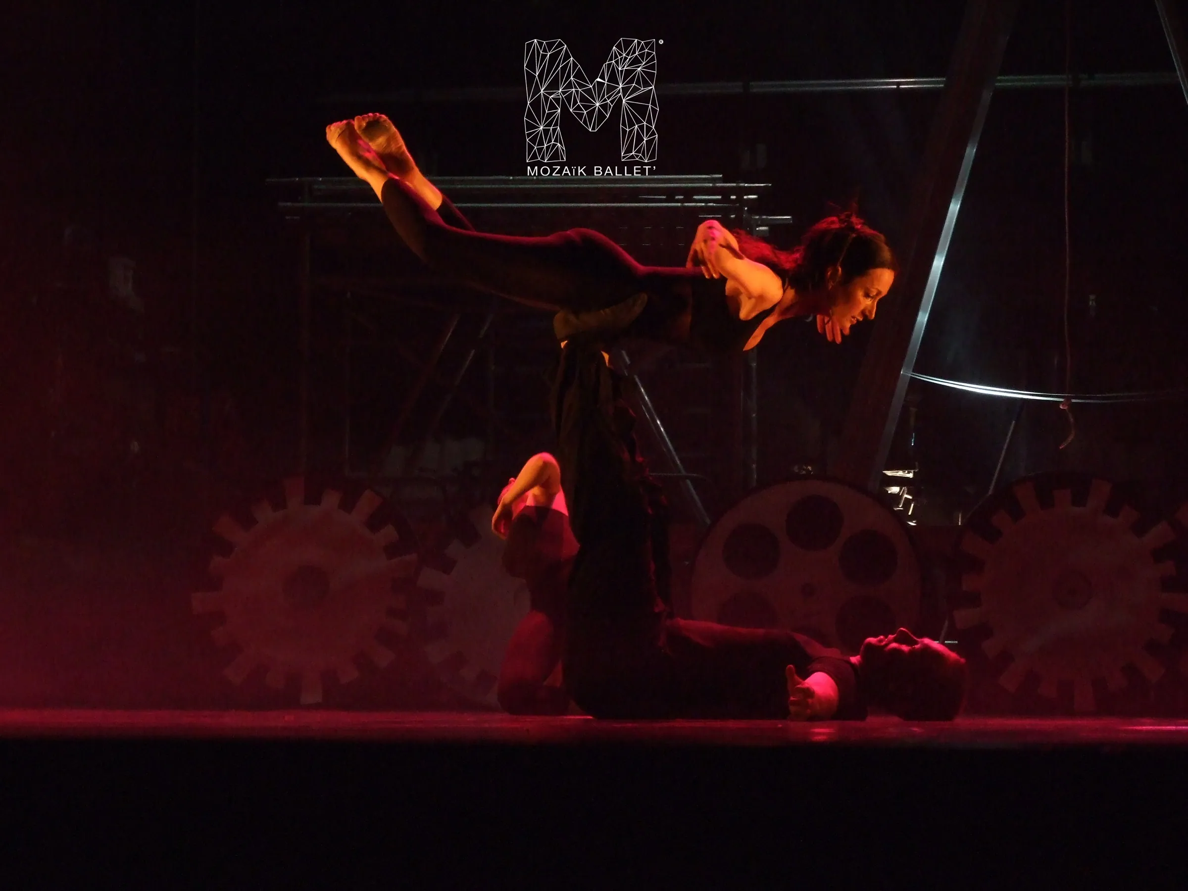 Duo en contact, travail au sol